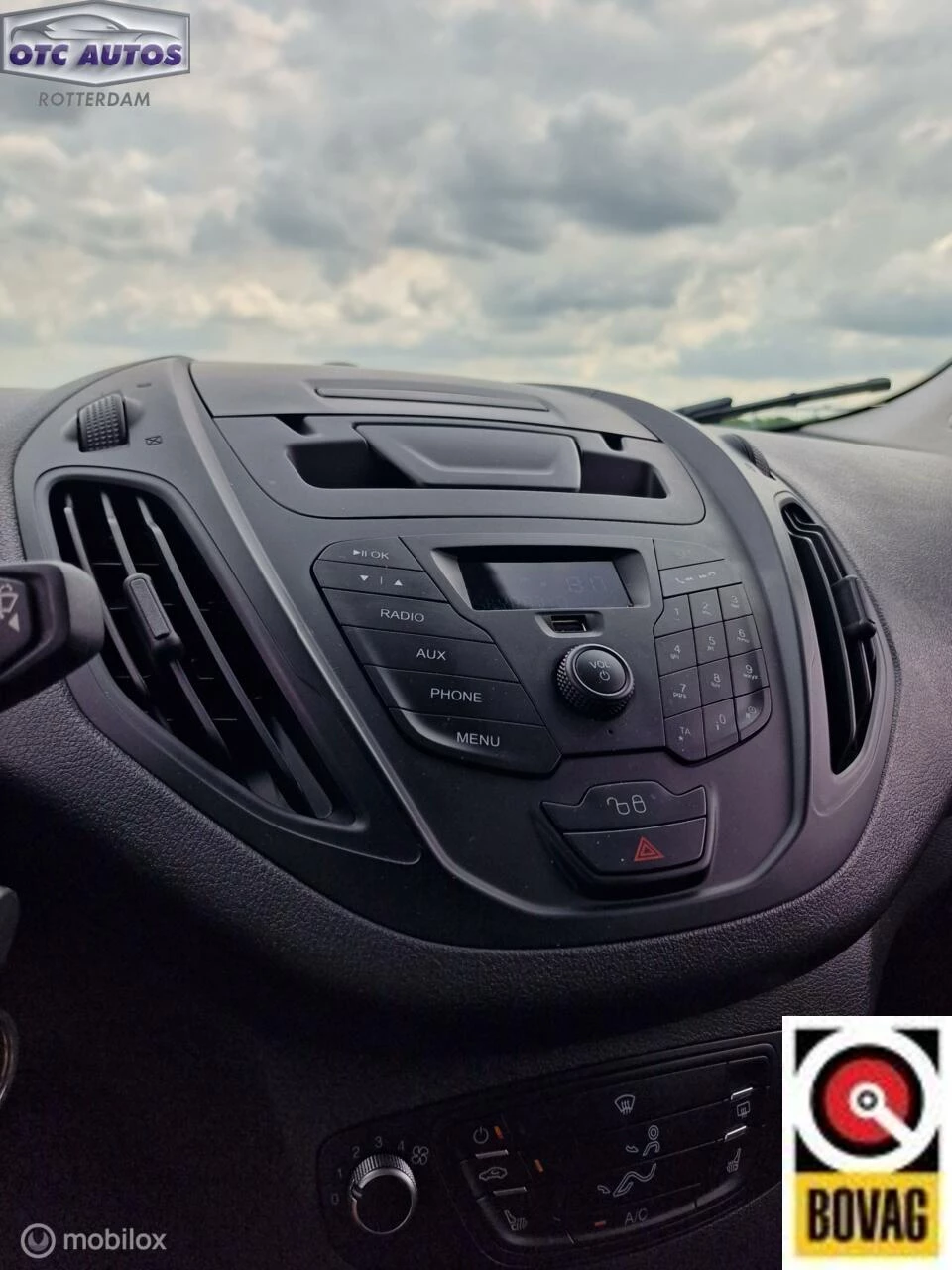 Hoofdafbeelding Ford Transit Courier