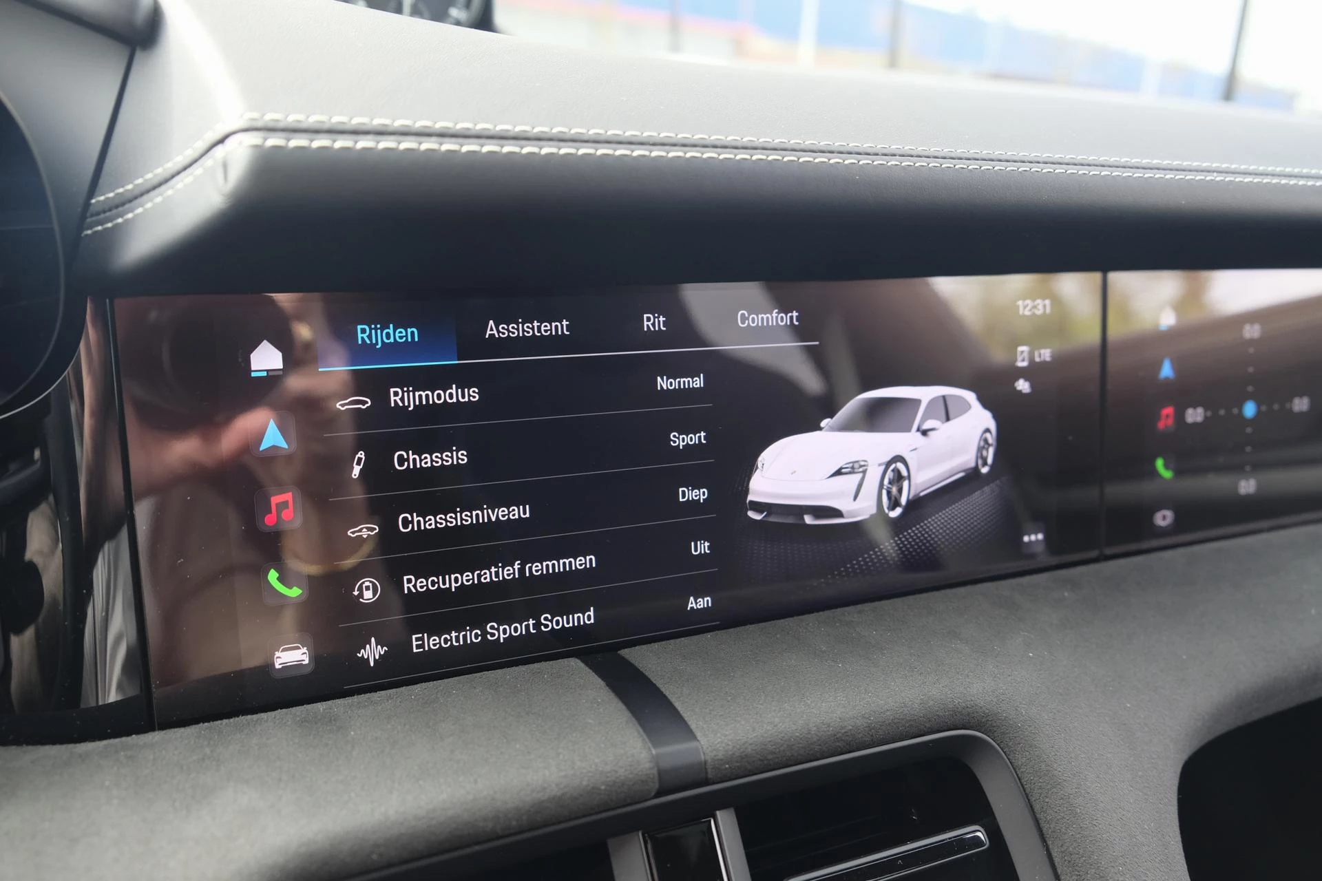 Hoofdafbeelding Porsche Taycan