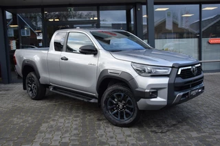 Hoofdafbeelding Toyota Hilux Toyota Hilux 2.8 D-4D X-TRA CAB INVINCIBLE A/T