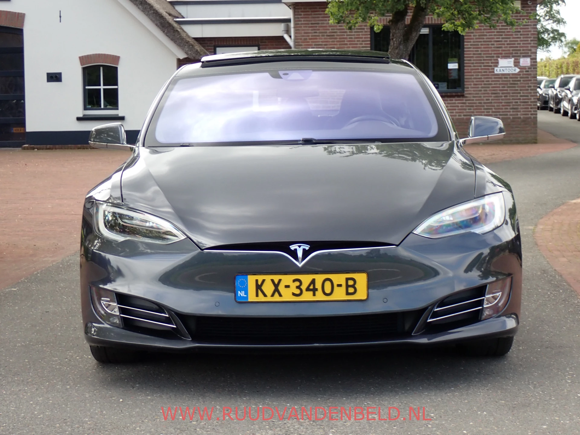 Hoofdafbeelding Tesla Model S