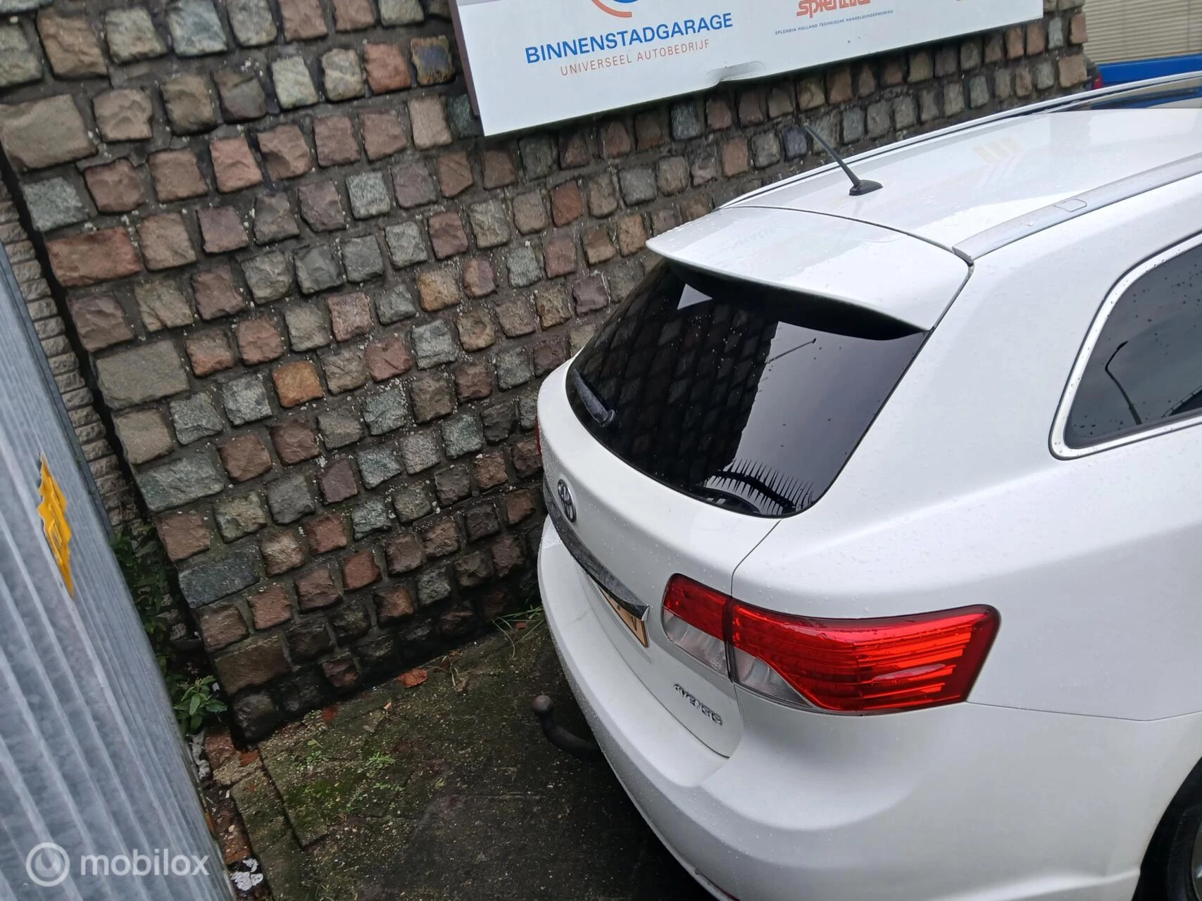 Hoofdafbeelding Toyota Avensis