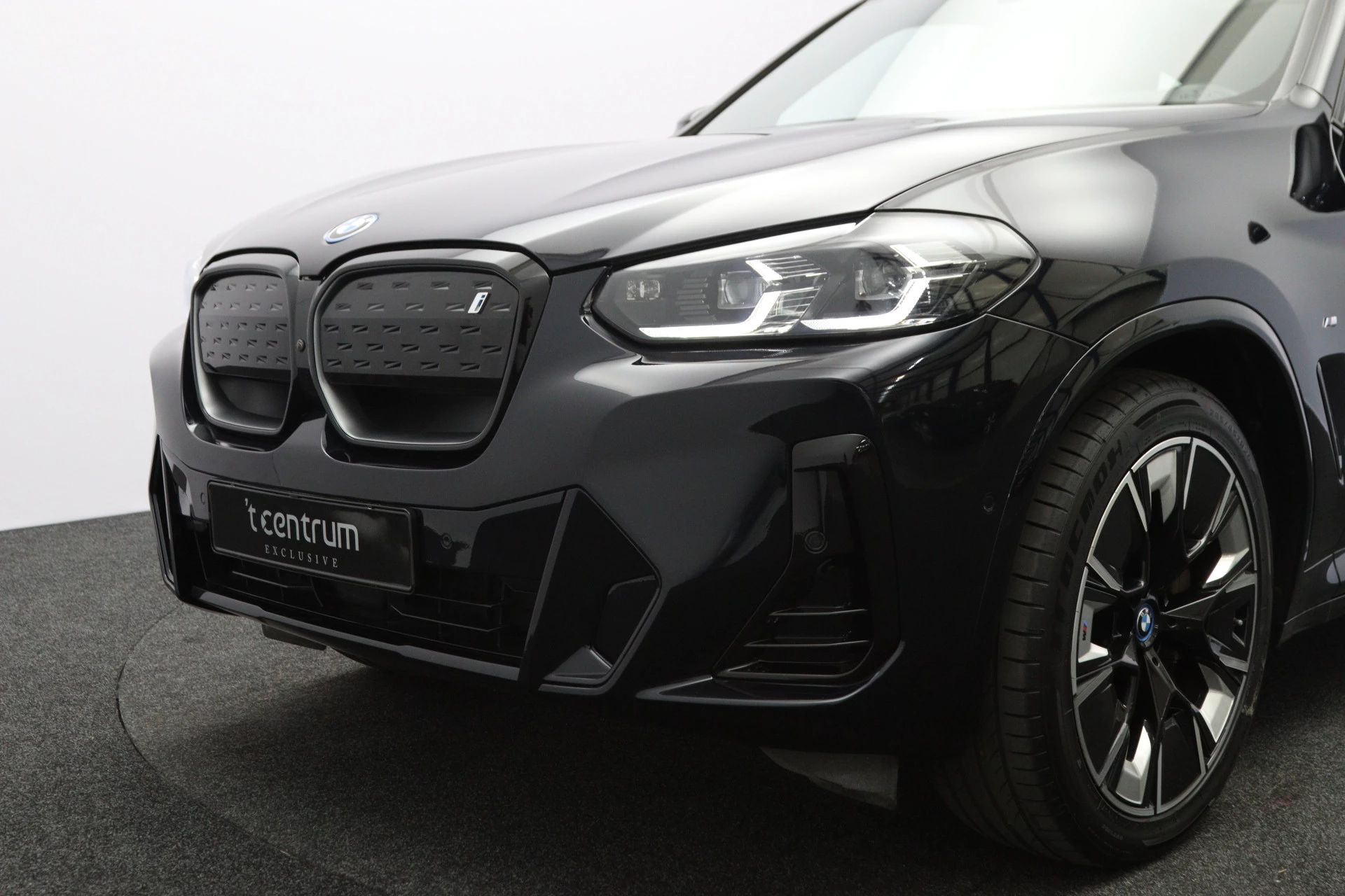 Hoofdafbeelding BMW iX3