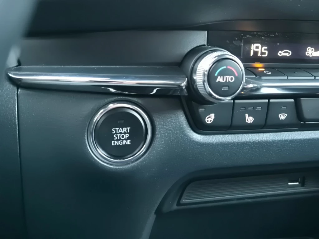 Hoofdafbeelding Mazda CX-30