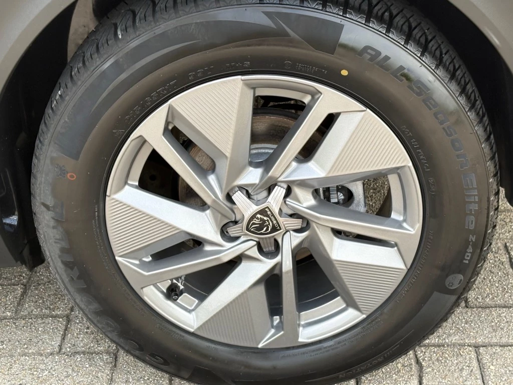 Hoofdafbeelding Peugeot 408