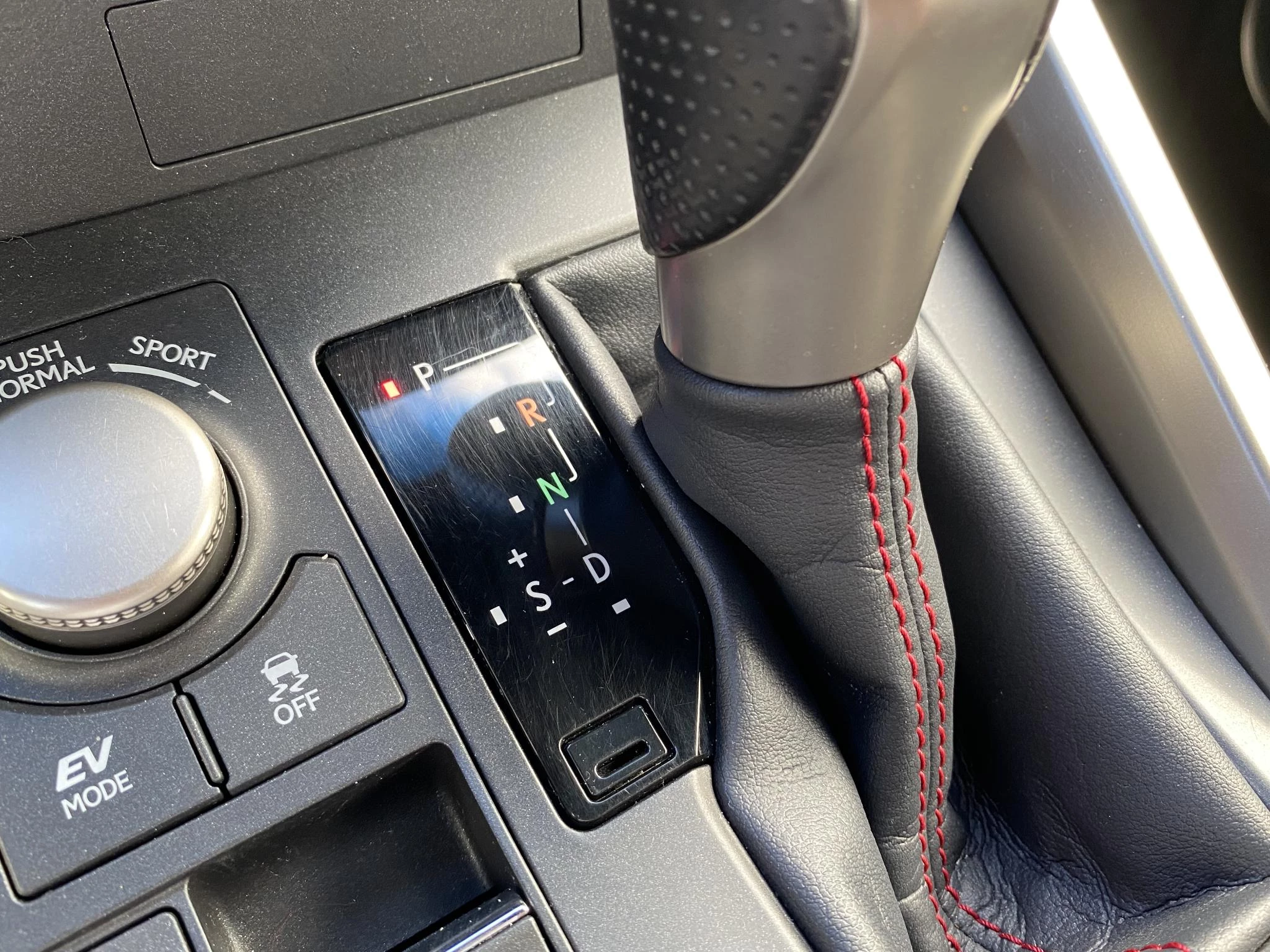 Hoofdafbeelding Lexus NX