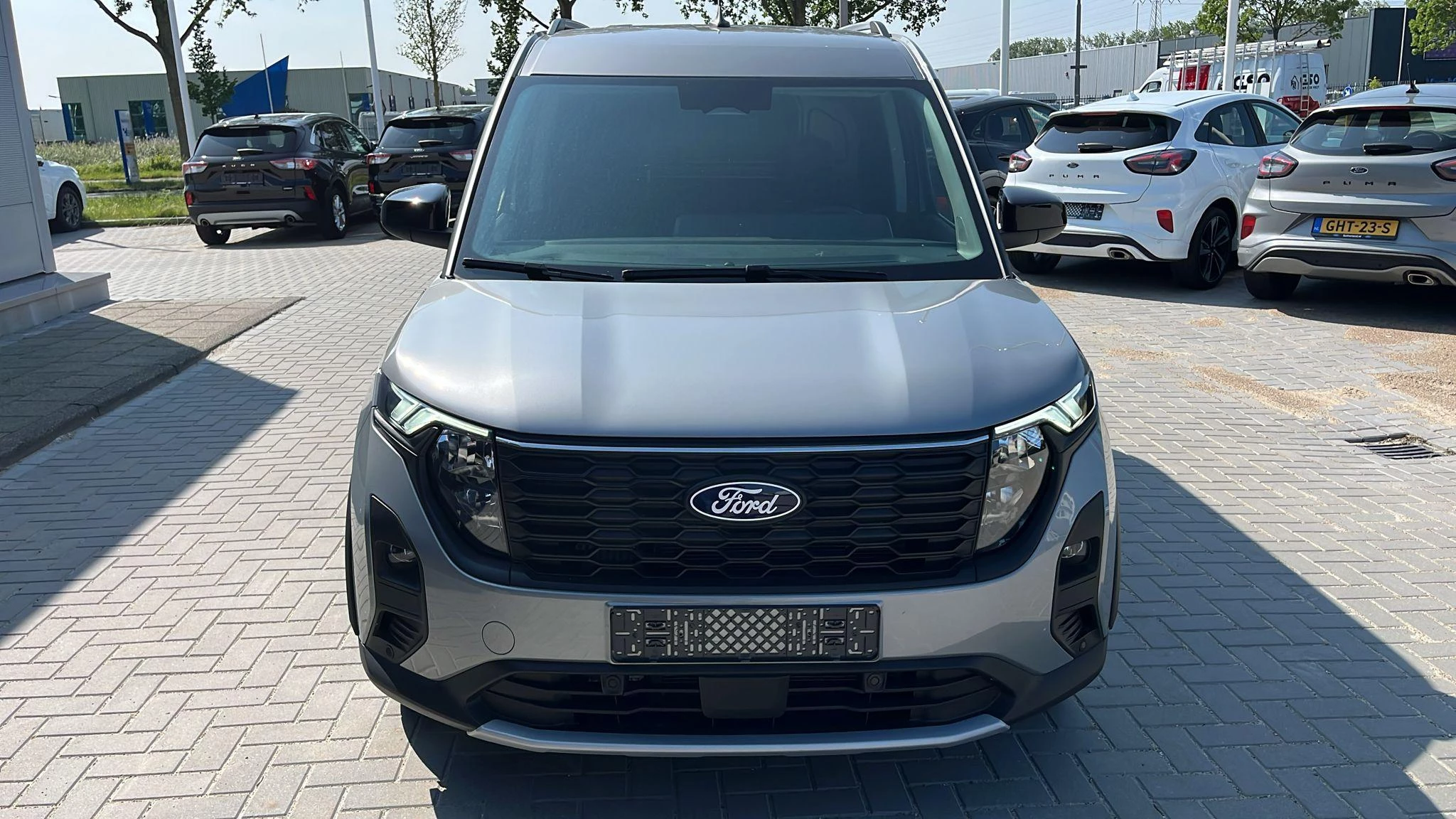 Hoofdafbeelding Ford Transit Courier