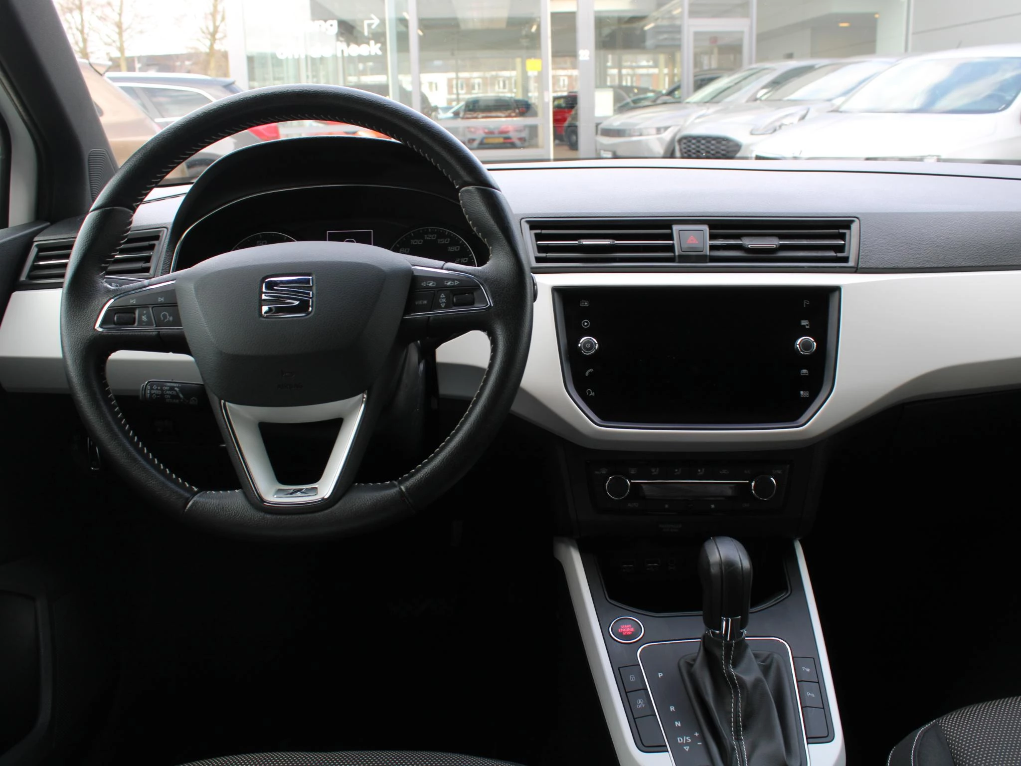 Hoofdafbeelding SEAT Arona