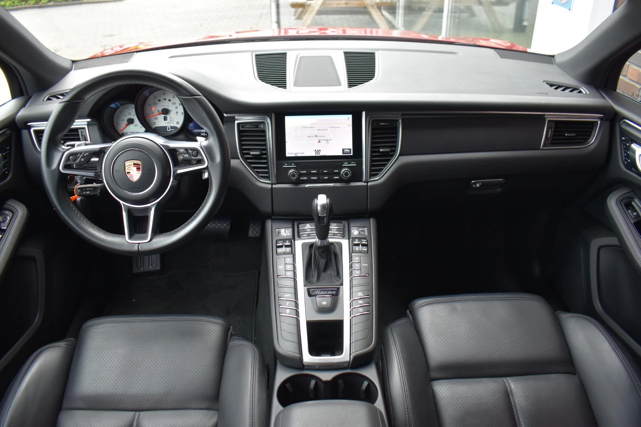 Hoofdafbeelding Porsche Macan