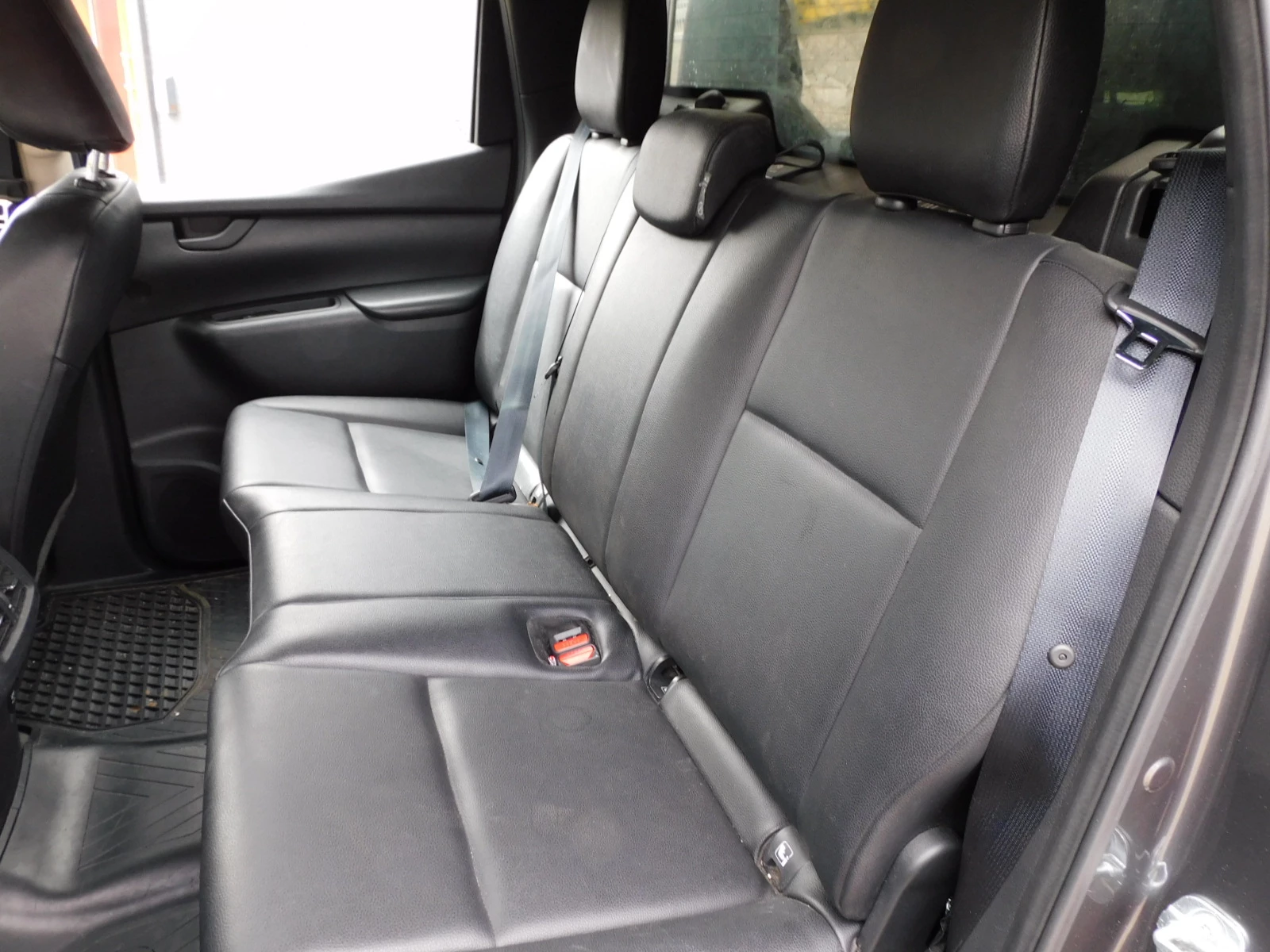 Hoofdafbeelding Mercedes-Benz X-Klasse