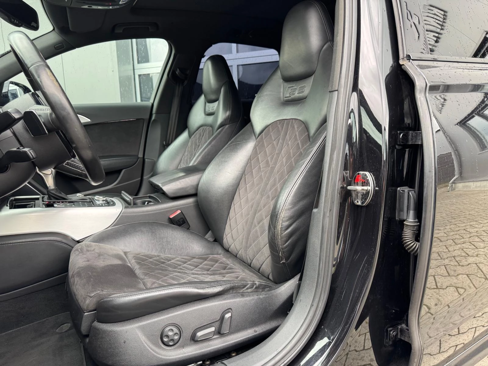 Hoofdafbeelding Audi S6
