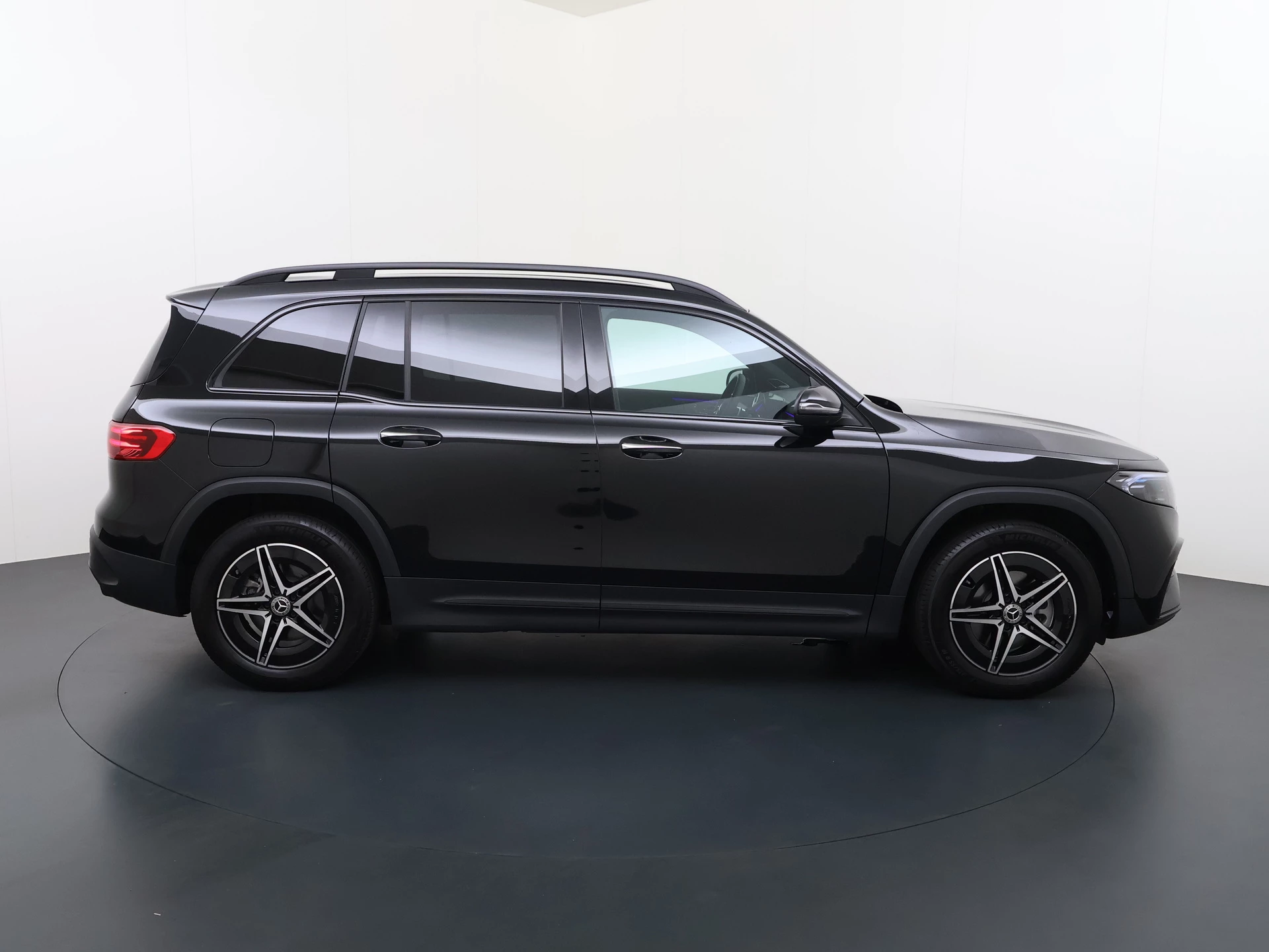 Hoofdafbeelding Mercedes-Benz EQB