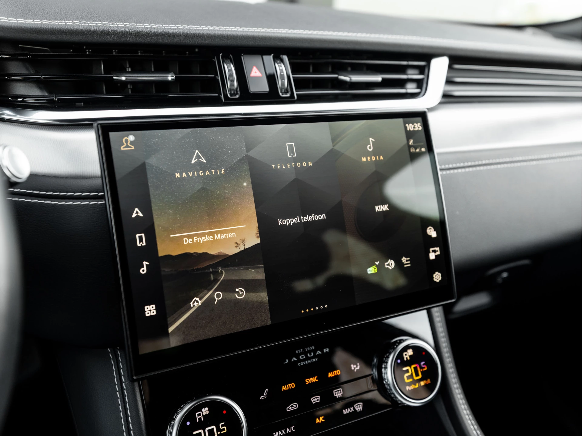 Hoofdafbeelding Jaguar F-PACE