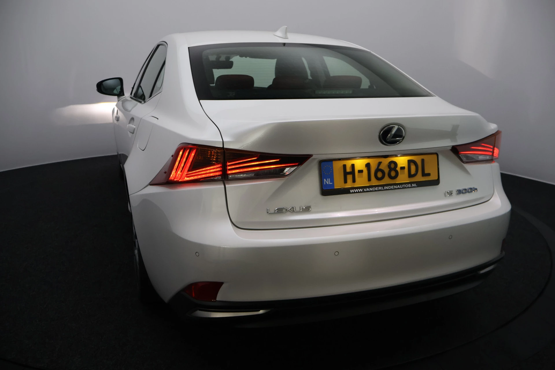 Hoofdafbeelding Lexus IS