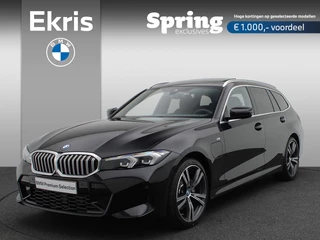 Hoofdafbeelding BMW 3 Serie BMW 3 Serie Touring 320e M Sportpakket Pro | Entertainment Pack | Travel Pack / Panoramadak / Trekhaak / HiFi / Achteruitrijcamera / 19'' | Easter