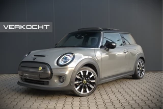 MINI Electric Mini Yours 33 kWh | Panoramadak | Harman Kardon | Head-Up Display | Union Jack | Black Pack | BTW | Stoelverwarming | Keyless | Apple Carplay | Navigatie | Camera | Parkeersensoren | Warmtepomp | Leer | Cruise