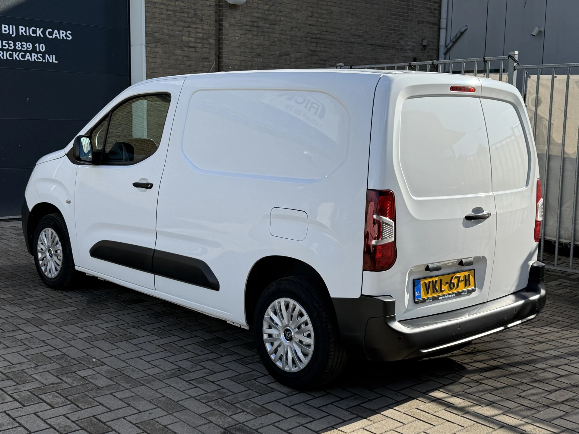 Hoofdafbeelding Peugeot Partner