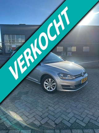 Volkswagen Golf 1.6 TDI Comfortline BlueMotion (NIEUWE DISTRIBUTIERIEM, NAVIGATIE, PARKEERSENSOREN, TREKHAAK, CRUISE, NL-AUTO)