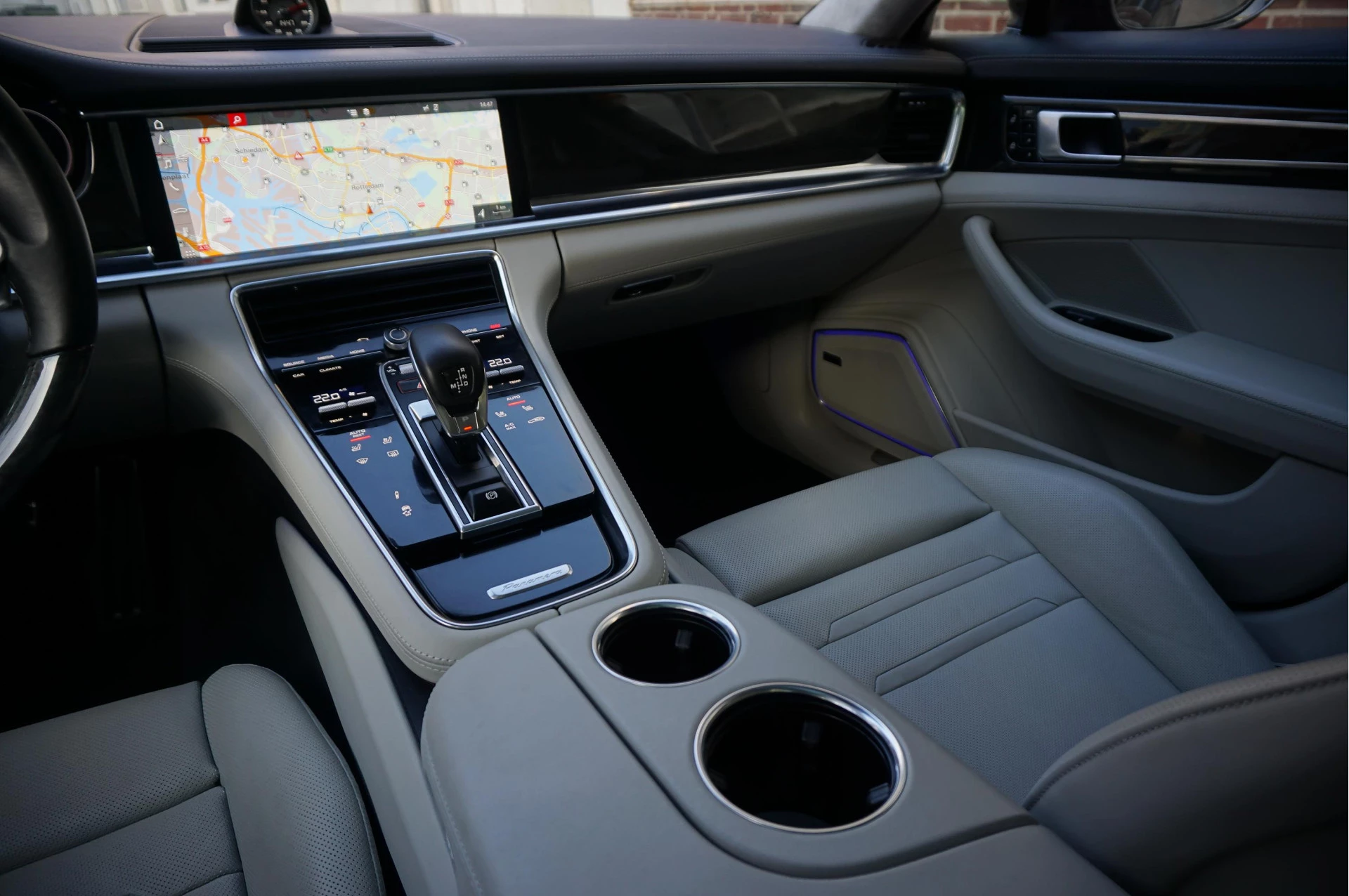 Hoofdafbeelding Porsche Panamera