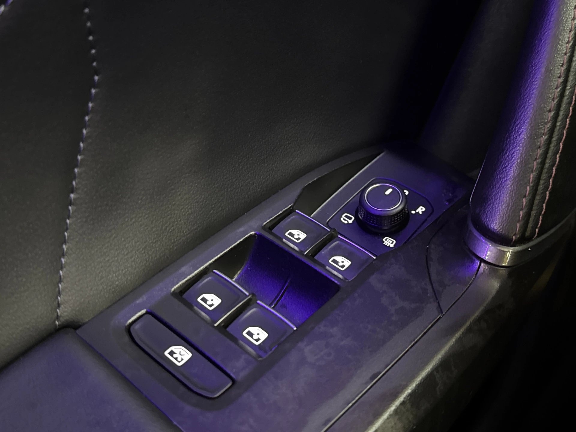 Hoofdafbeelding CUPRA Leon