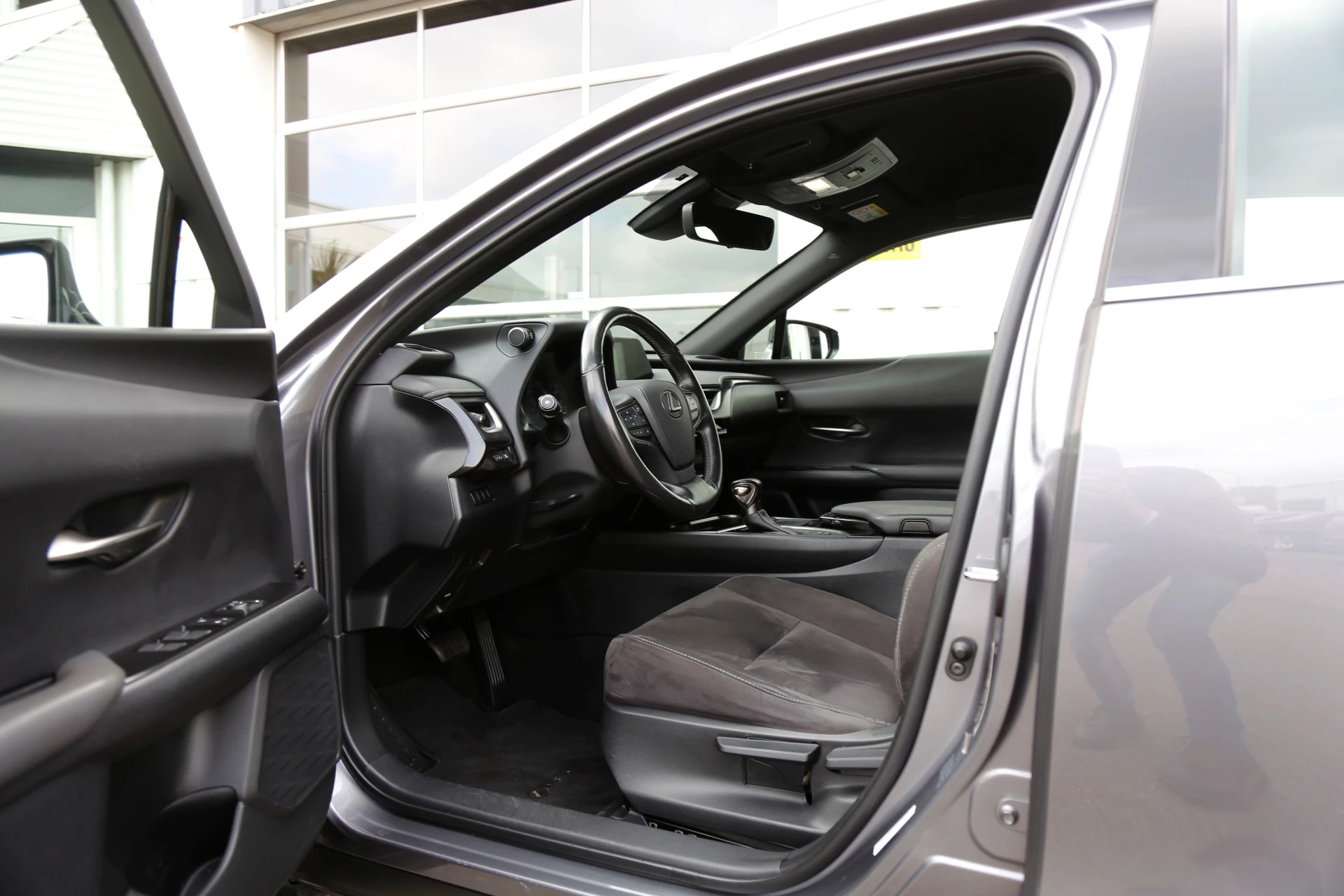 Hoofdafbeelding Lexus UX