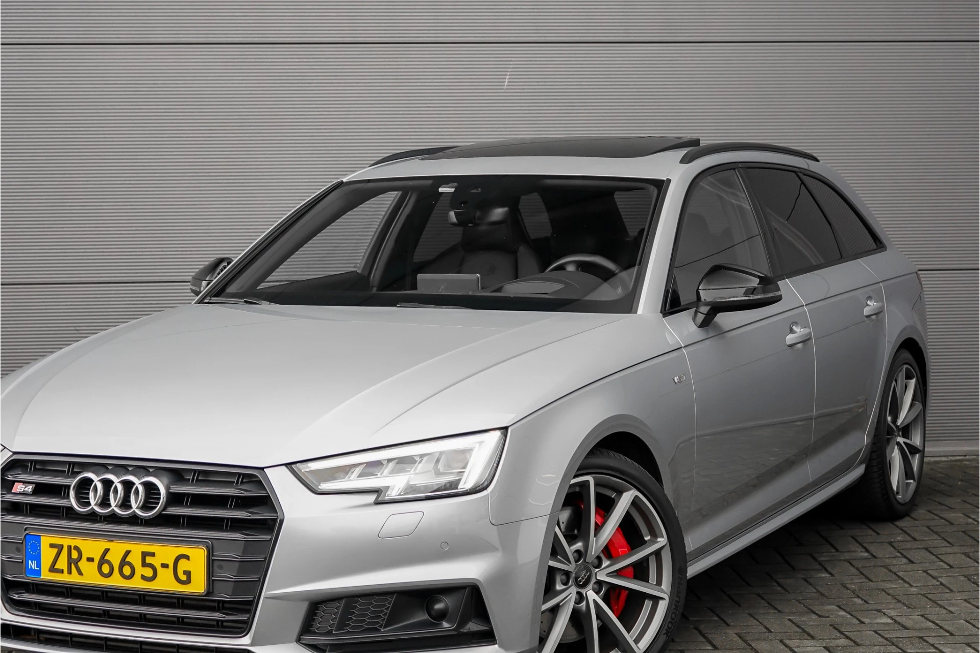 Hoofdafbeelding Audi S4