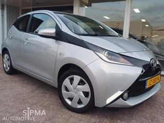 Toyota Aygo 1.0 x-play/29dkm!/Navi/Camera/1e eig/NL-auto