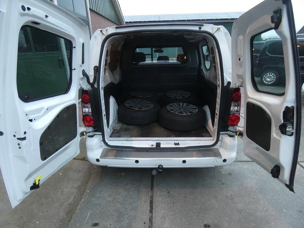 Hoofdafbeelding Peugeot Partner