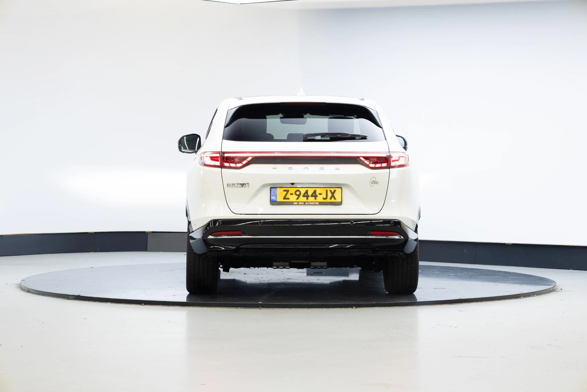 Hoofdafbeelding Honda e:Ny1
