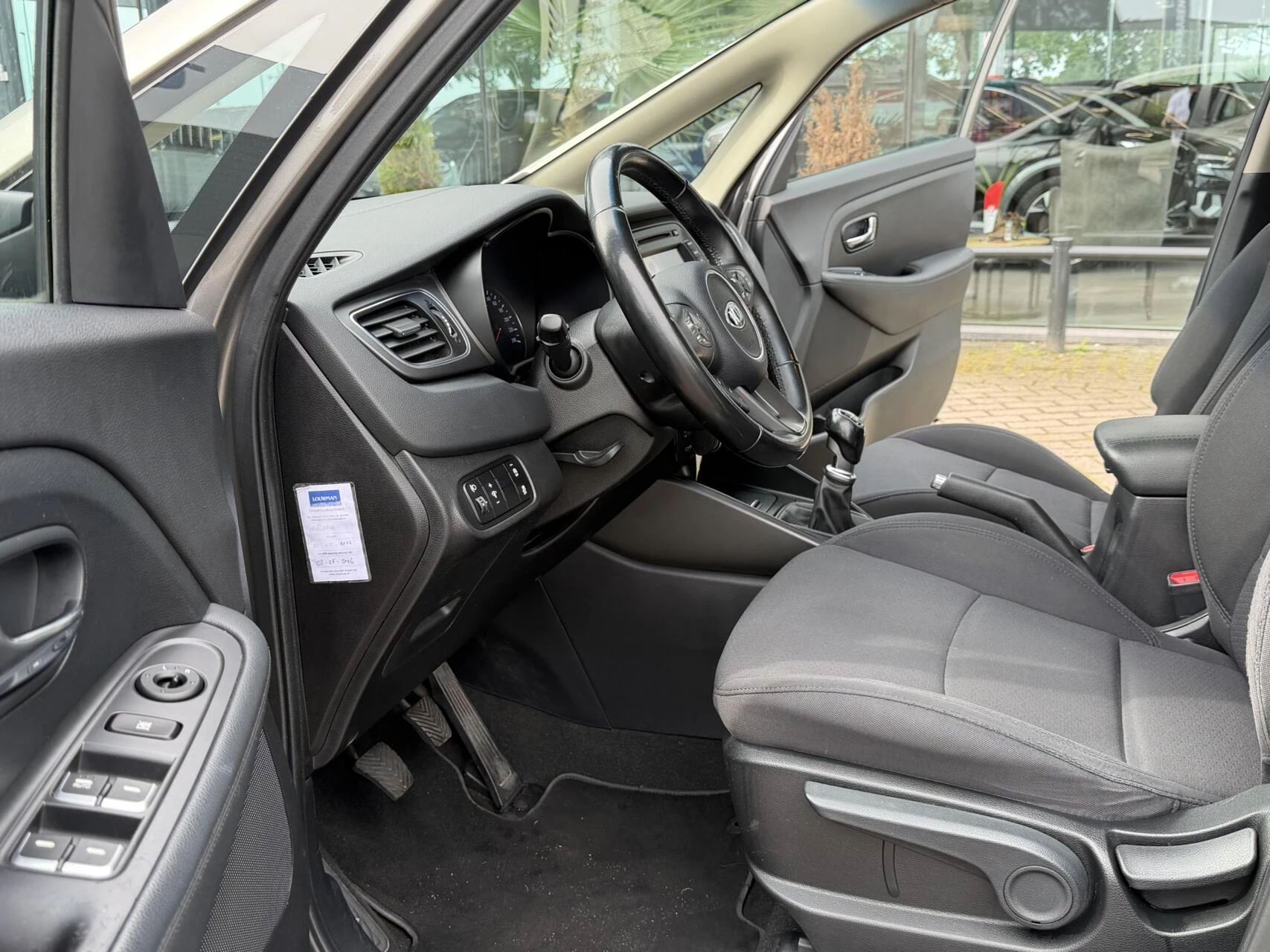 Hoofdafbeelding Kia Carens
