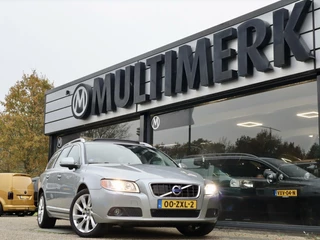 Hoofdafbeelding Volvo V70 Volvo V70 1.6 T4 Summum Automaat, Schuifdak, Trekhaak