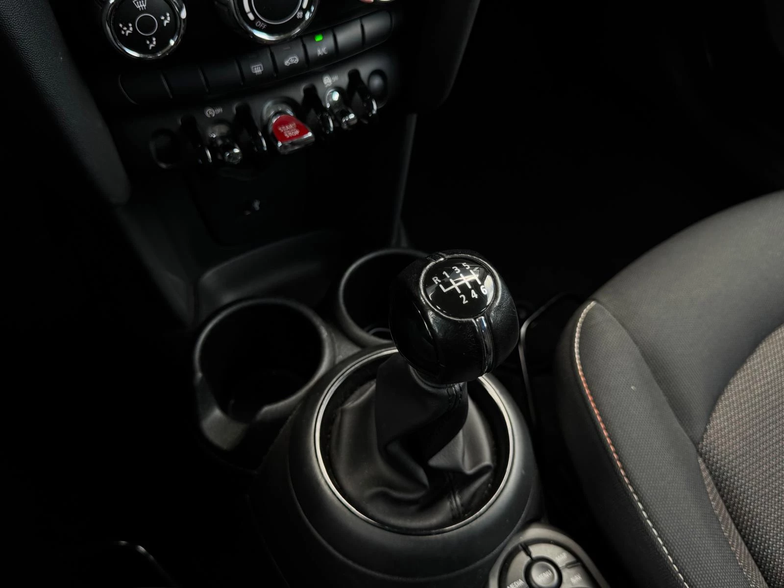 Hoofdafbeelding MINI 5-deurs