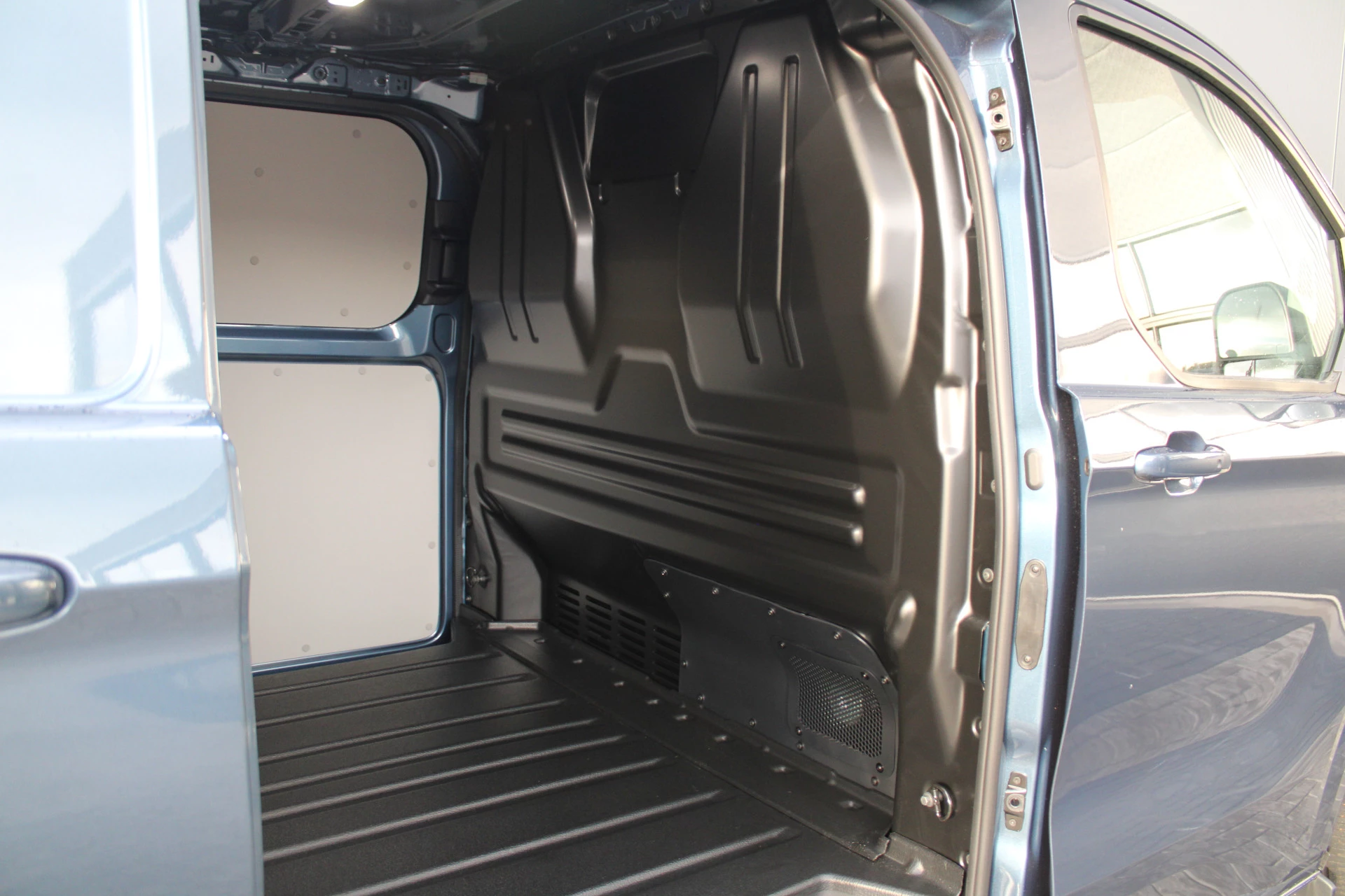 Hoofdafbeelding Ford E-Transit Custom