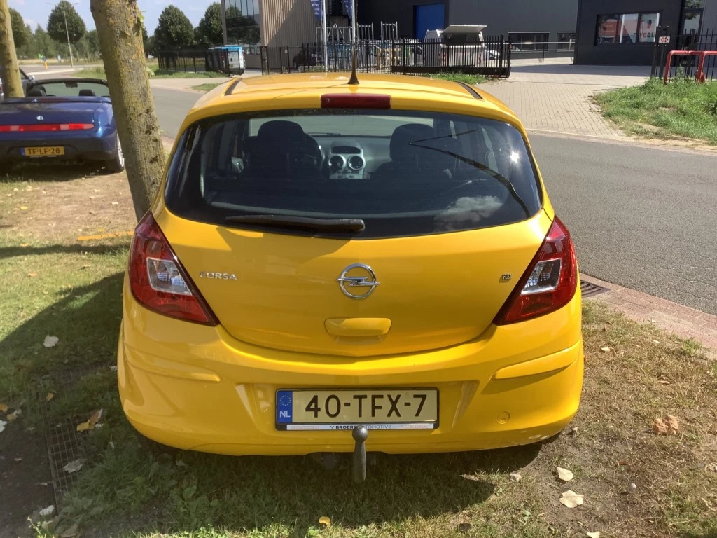 Hoofdafbeelding Opel Corsa
