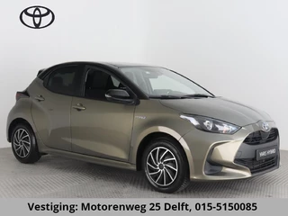 Hoofdafbeelding Toyota Yaris Toyota Yaris 1.5 HYBRID BI-TONE AUT. GARANTIE TOT 4-2033 Toyota Yaris 1.5 HYBRID BI-TONE AUT.  GARANTIE TOT 2033 .CRUISE.CLIMATE.CARPLAY NAVIGATIE