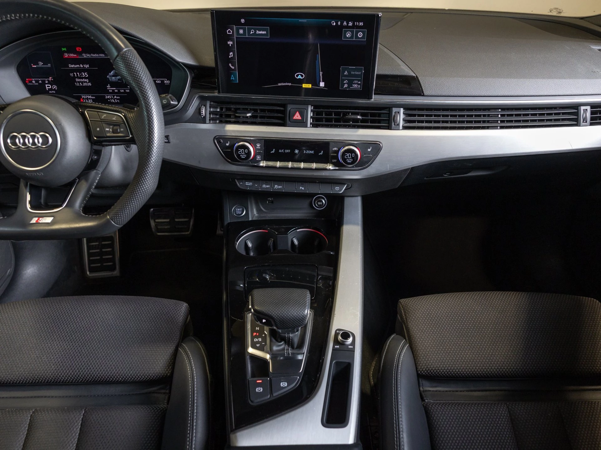 Hoofdafbeelding Audi A4