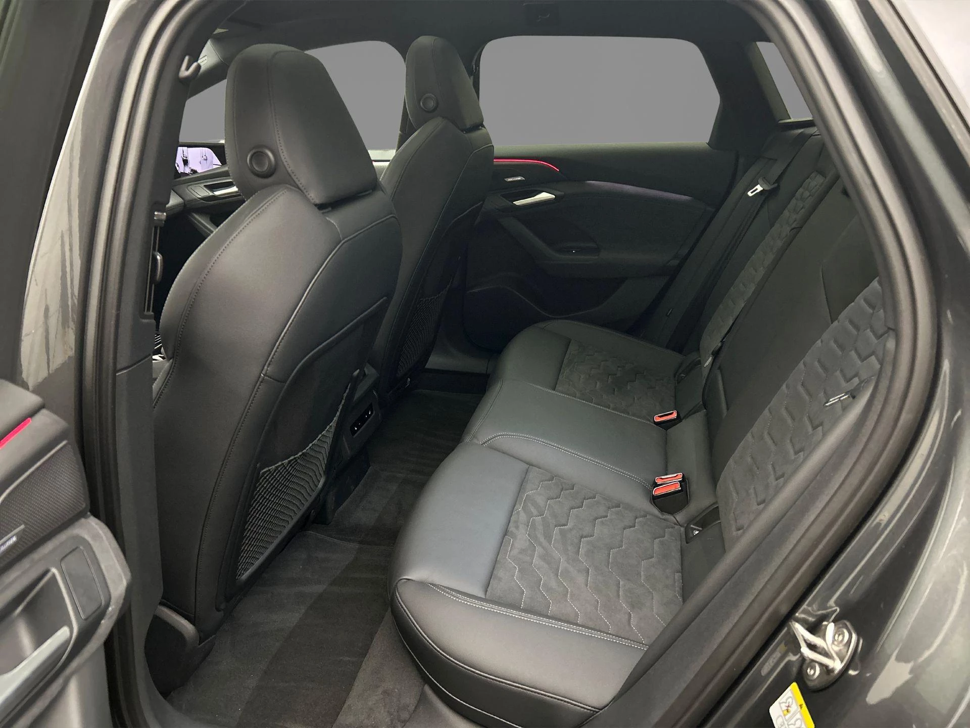 Hoofdafbeelding Audi A6 Avant e-tron