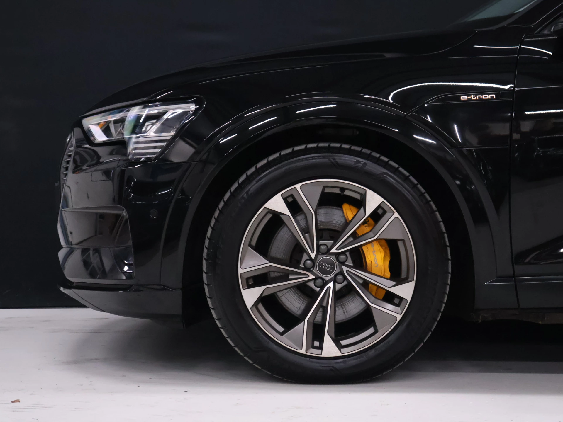 Hoofdafbeelding Audi e-tron