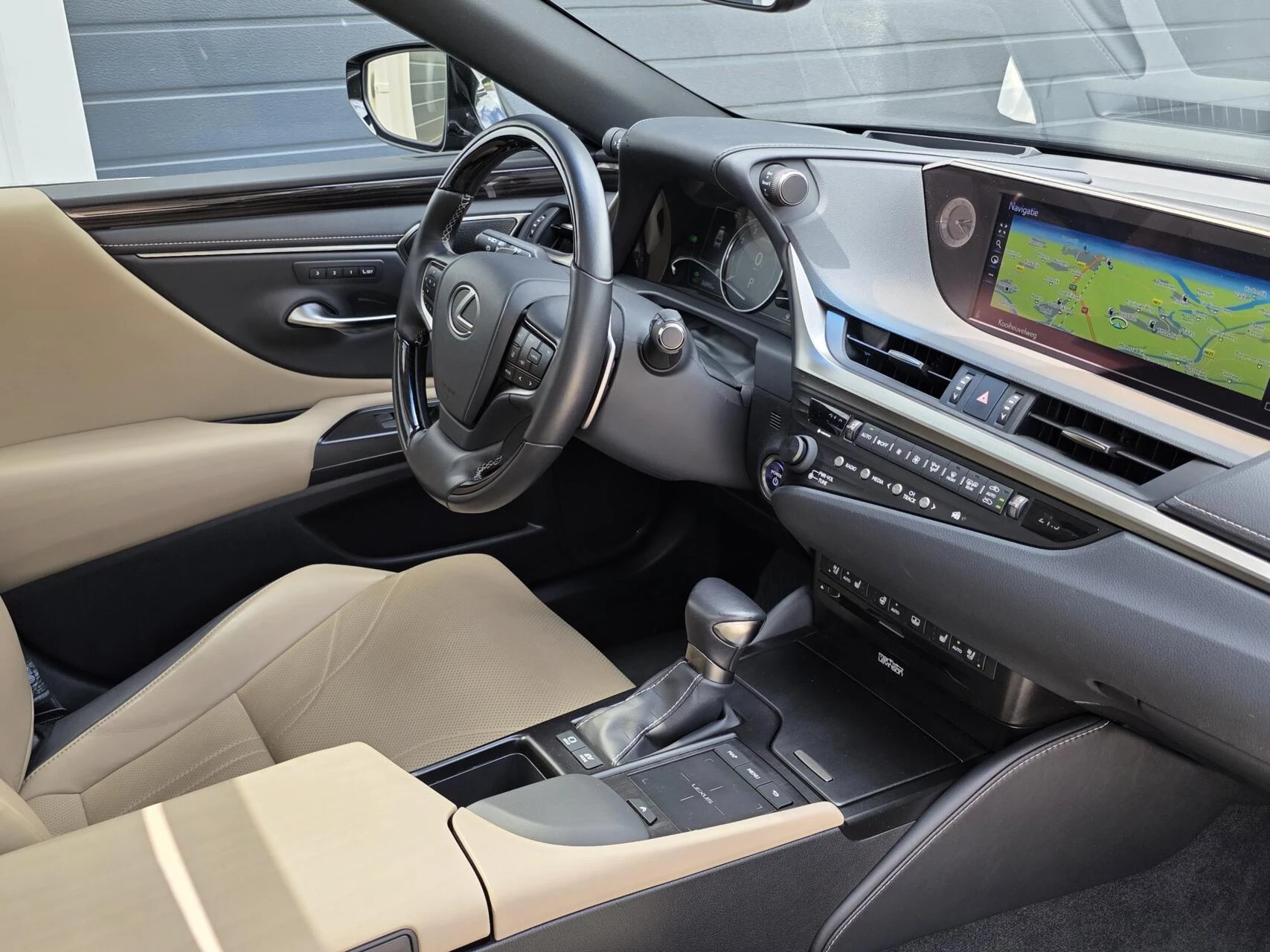 Hoofdafbeelding Lexus ES