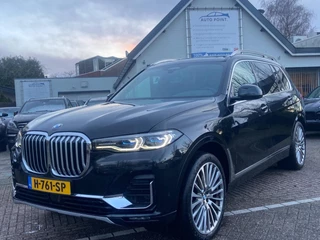 Hoofdafbeelding BMW X7 BMW X7 XDrive40i 7-PERS/SKYLOUNGE/HUD/LASER/MASSAGE