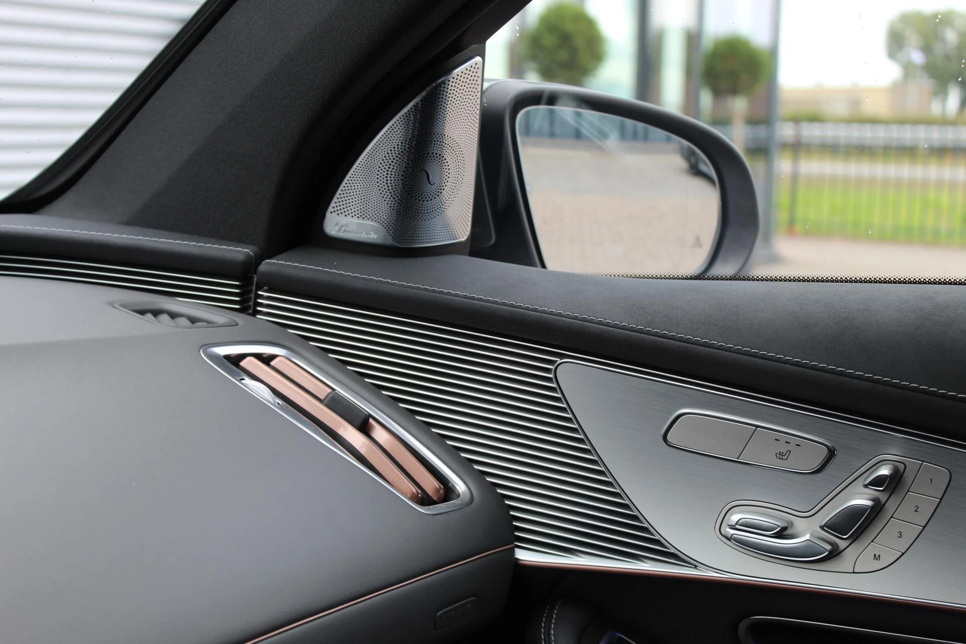 Hoofdafbeelding Mercedes-Benz EQC