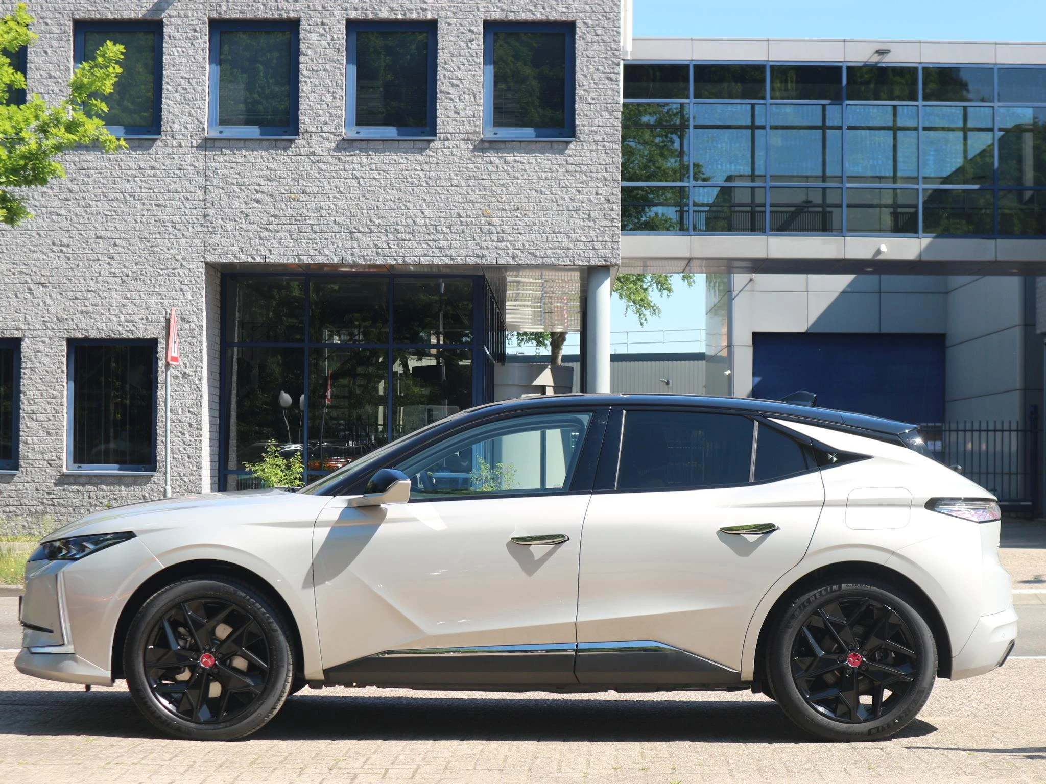 Hoofdafbeelding DS DS 4
