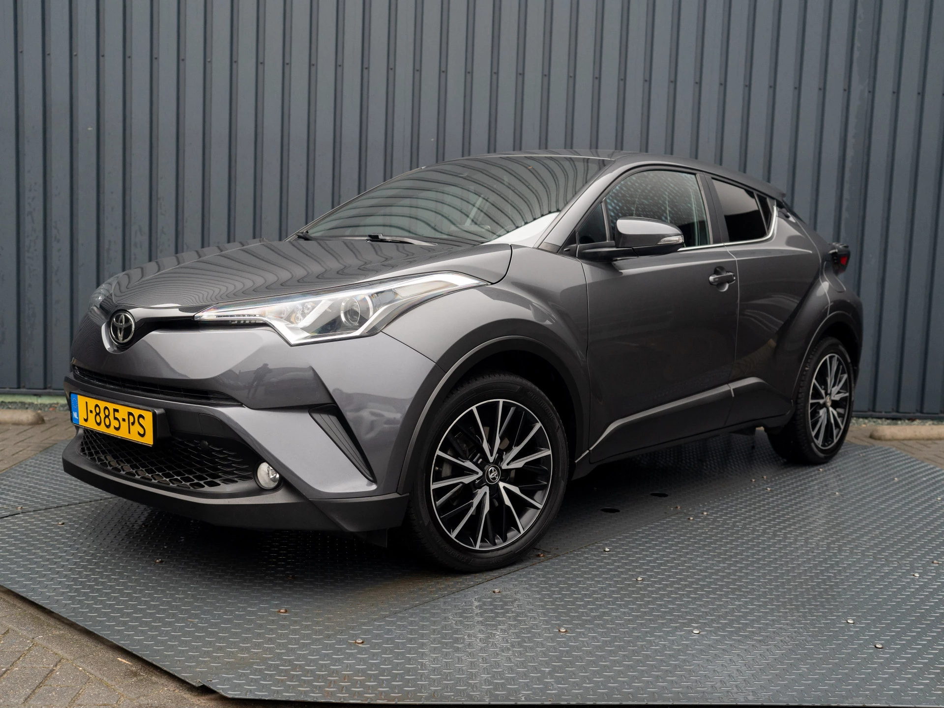 Hoofdafbeelding Toyota C-HR