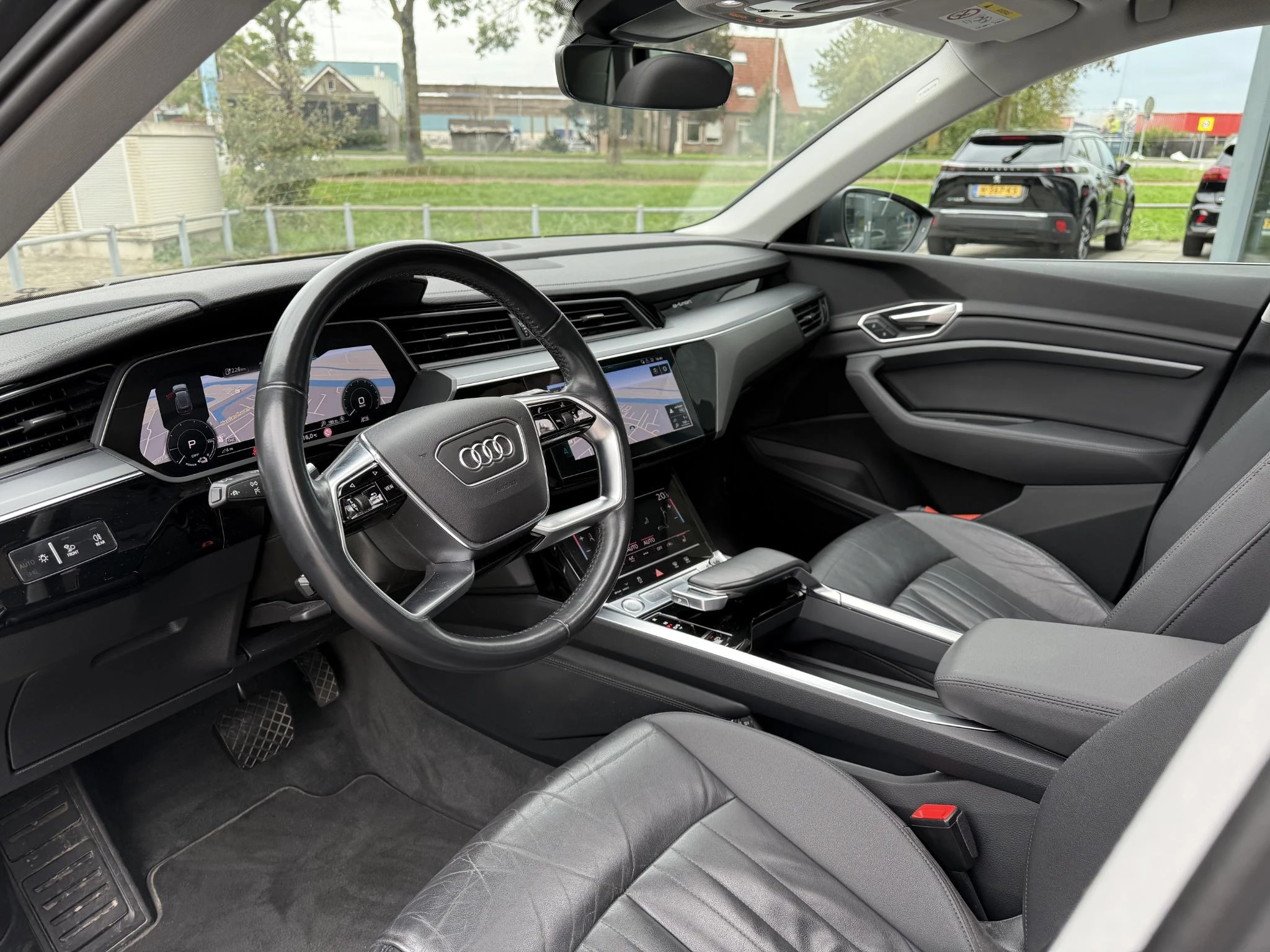 Hoofdafbeelding Audi e-tron