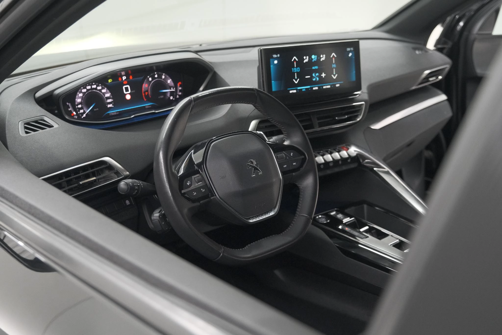 Hoofdafbeelding Peugeot 5008