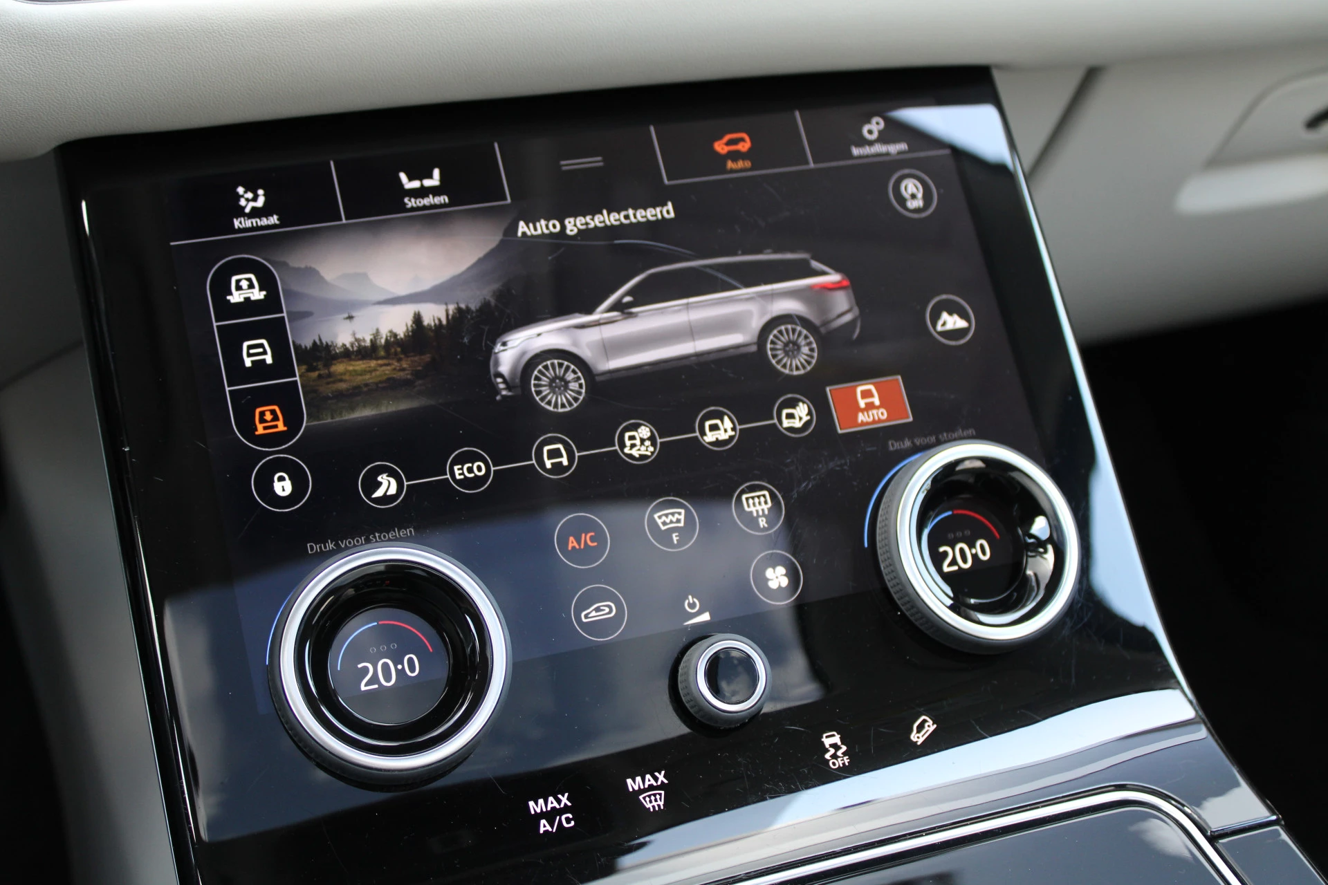 Hoofdafbeelding Land Rover Range Rover Velar