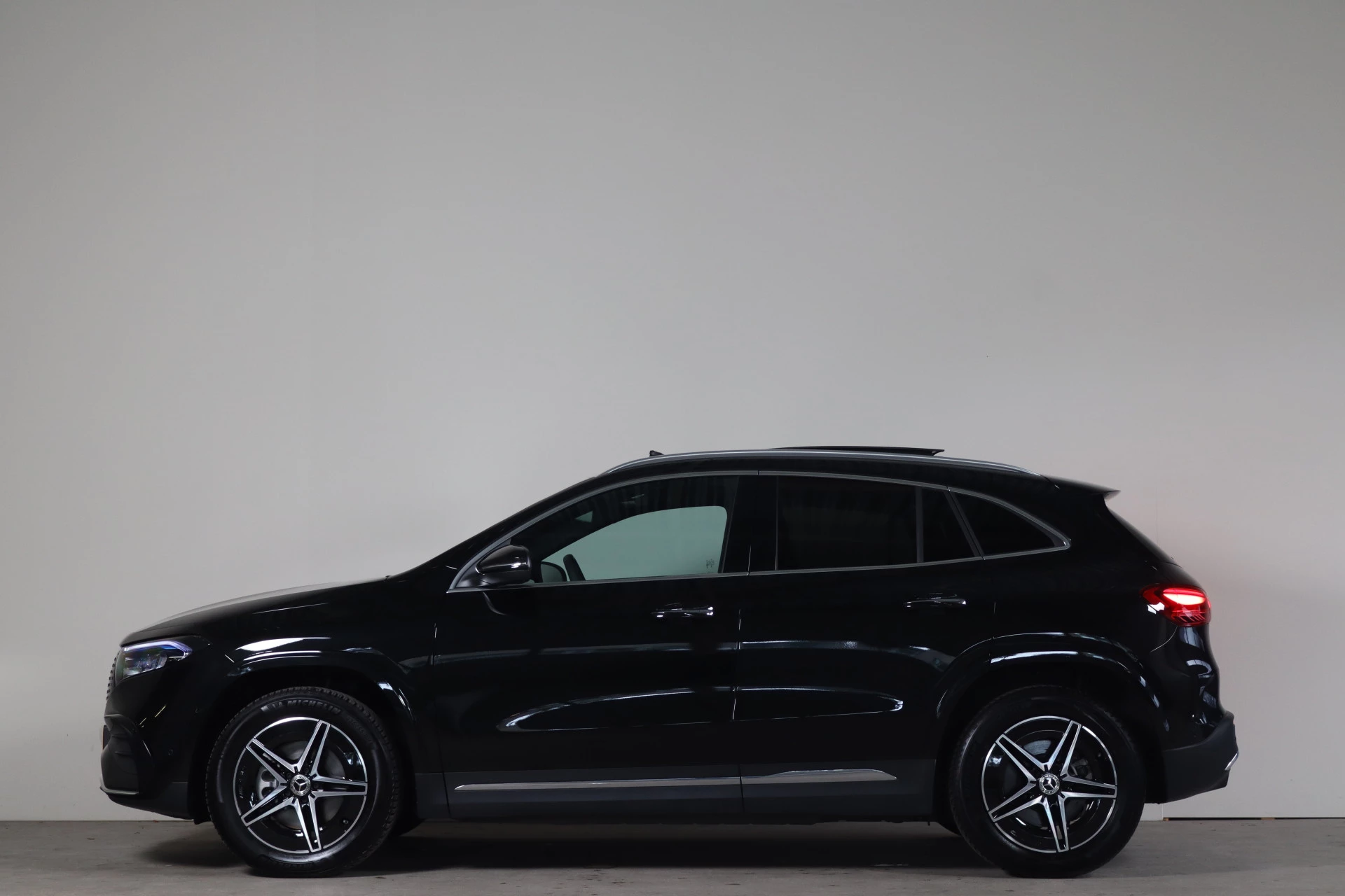 Hoofdafbeelding Mercedes-Benz EQA