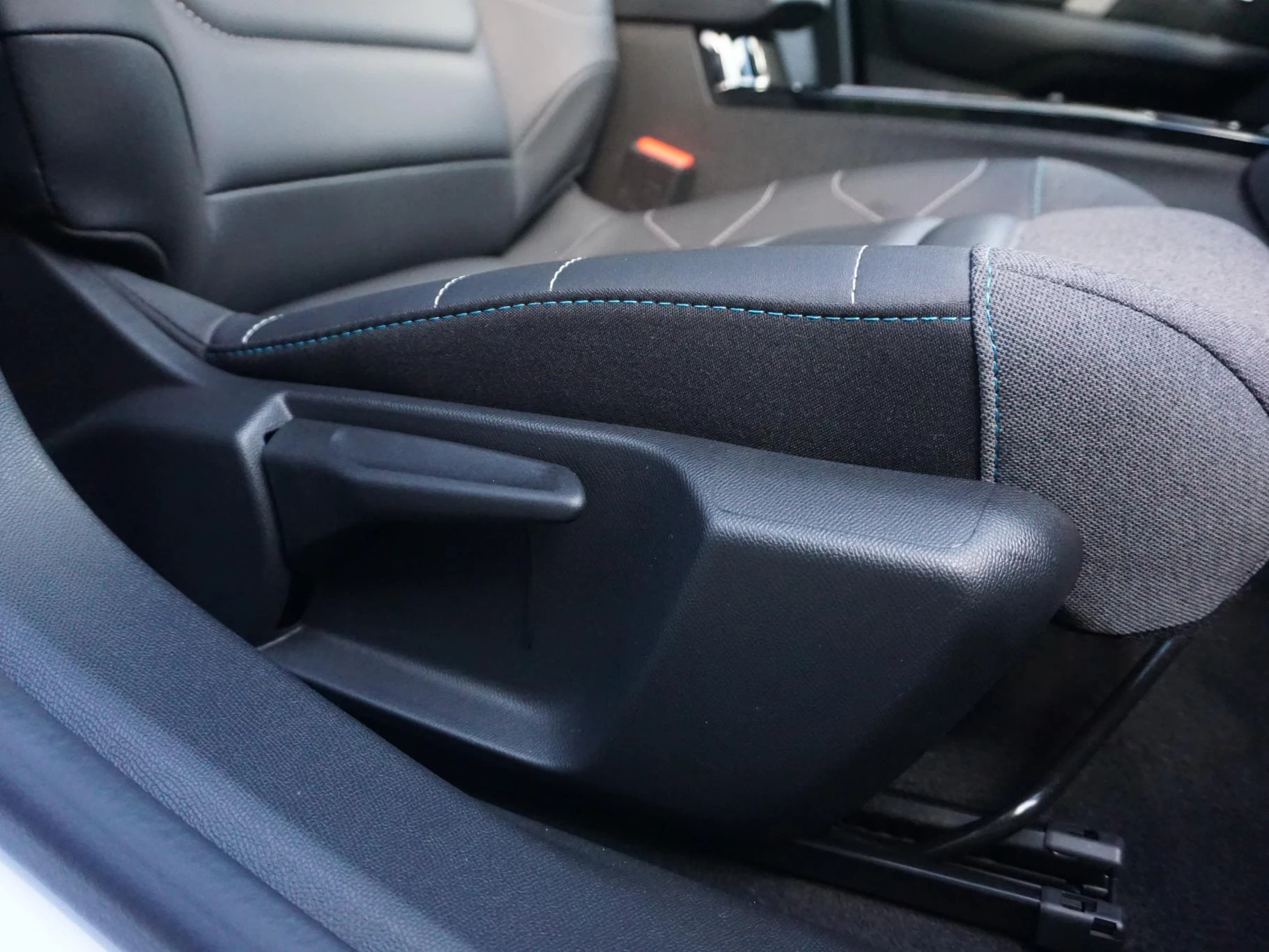 Hoofdafbeelding Citroën ë-C4