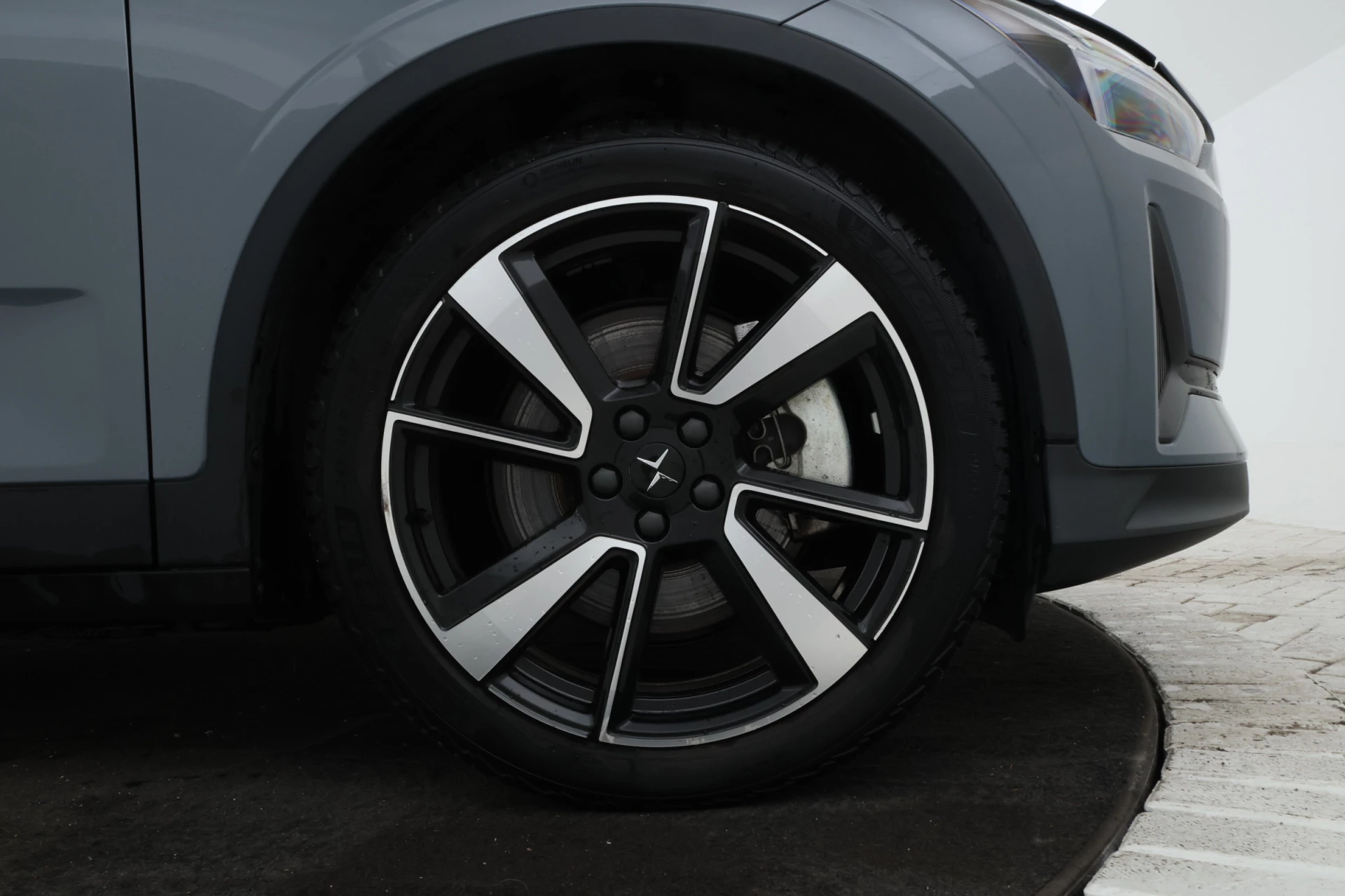 Hoofdafbeelding Polestar 2