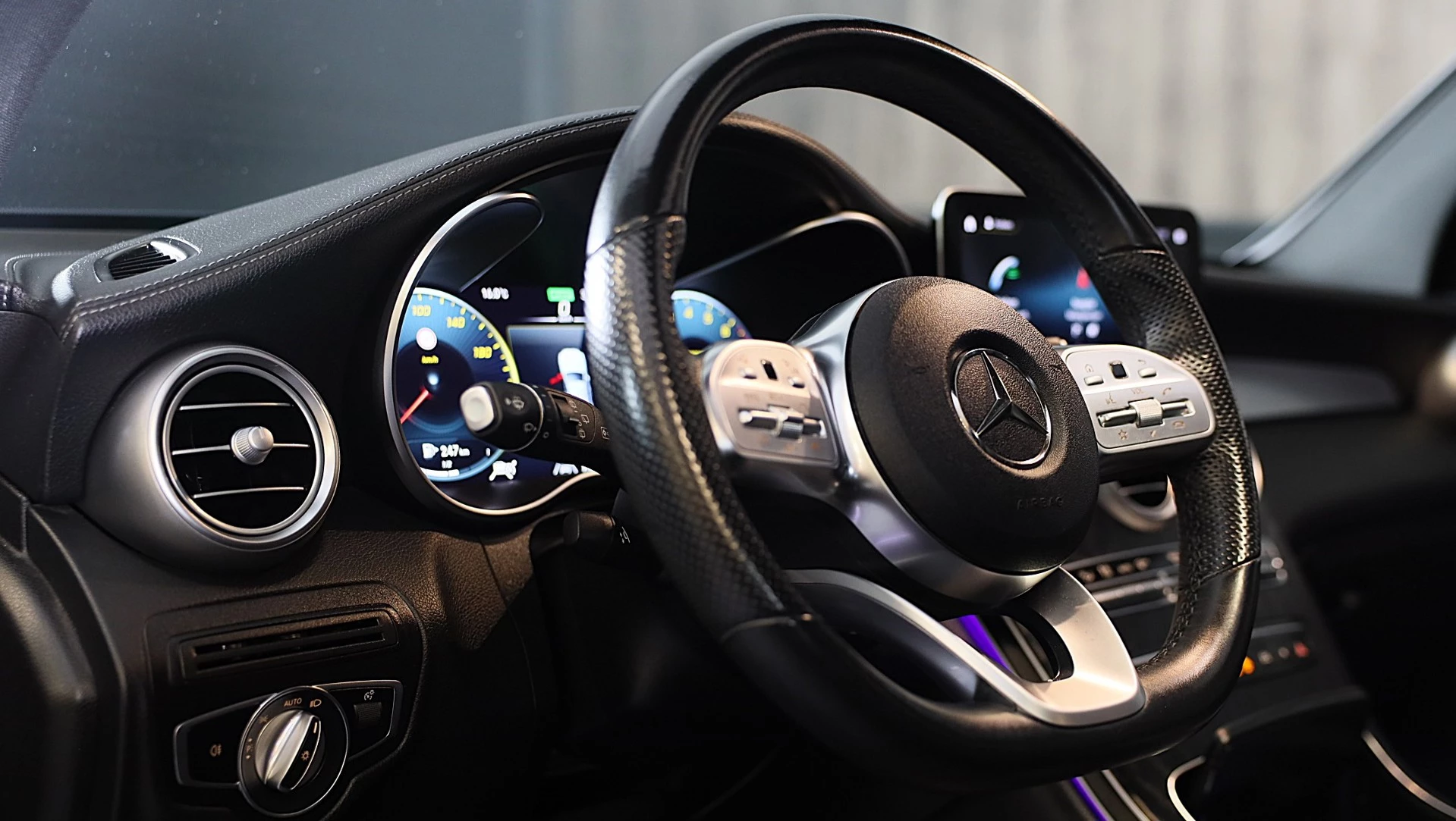 Hoofdafbeelding Mercedes-Benz GLC