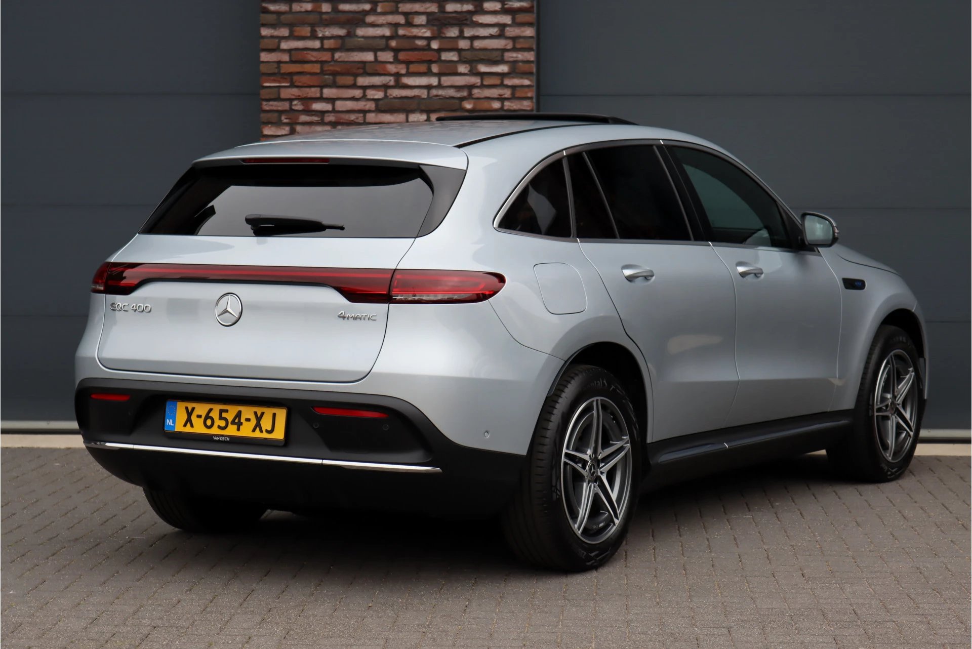 Hoofdafbeelding Mercedes-Benz EQC